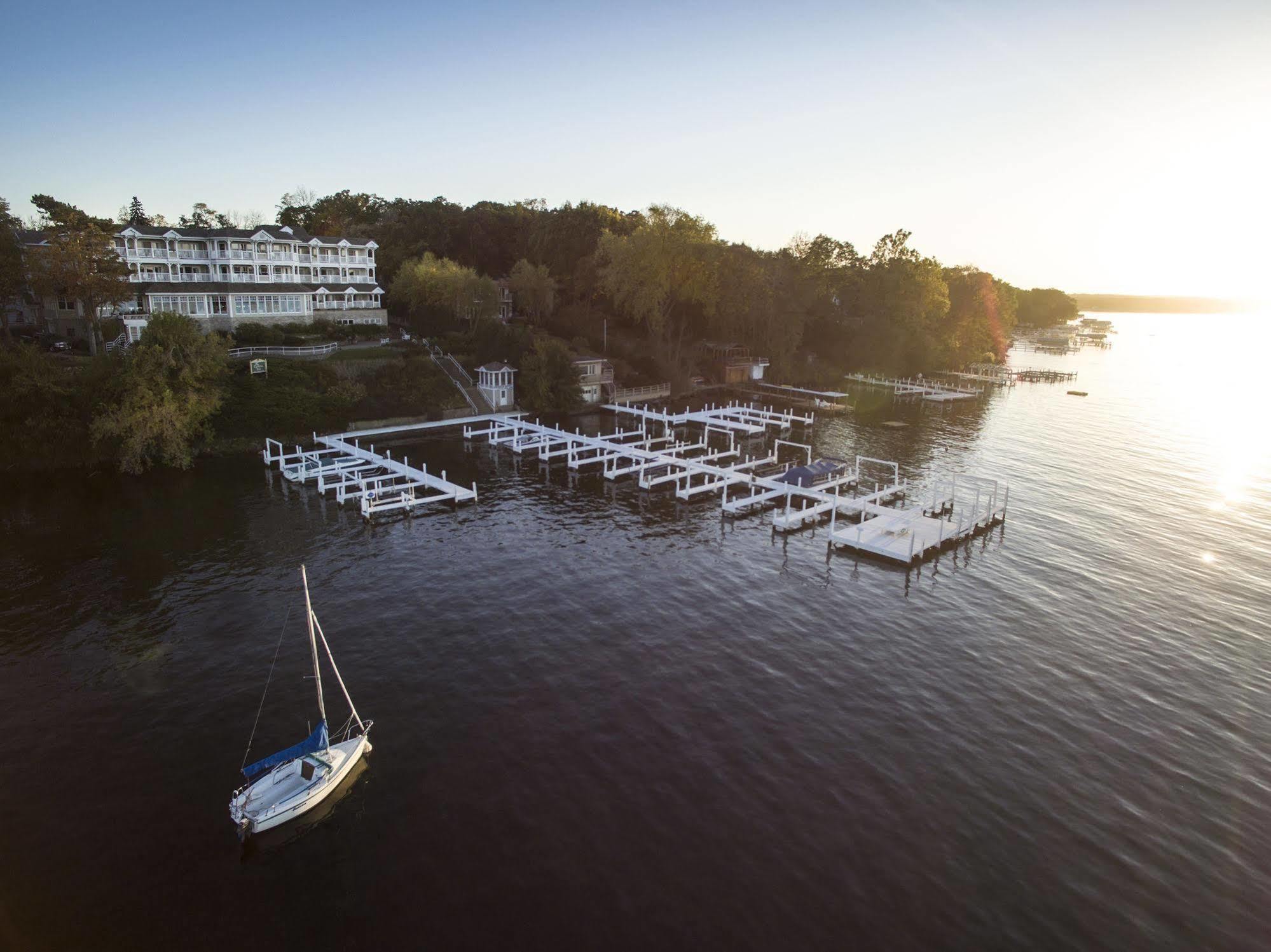 The Geneva Inn Lake Geneva Exterior photo
